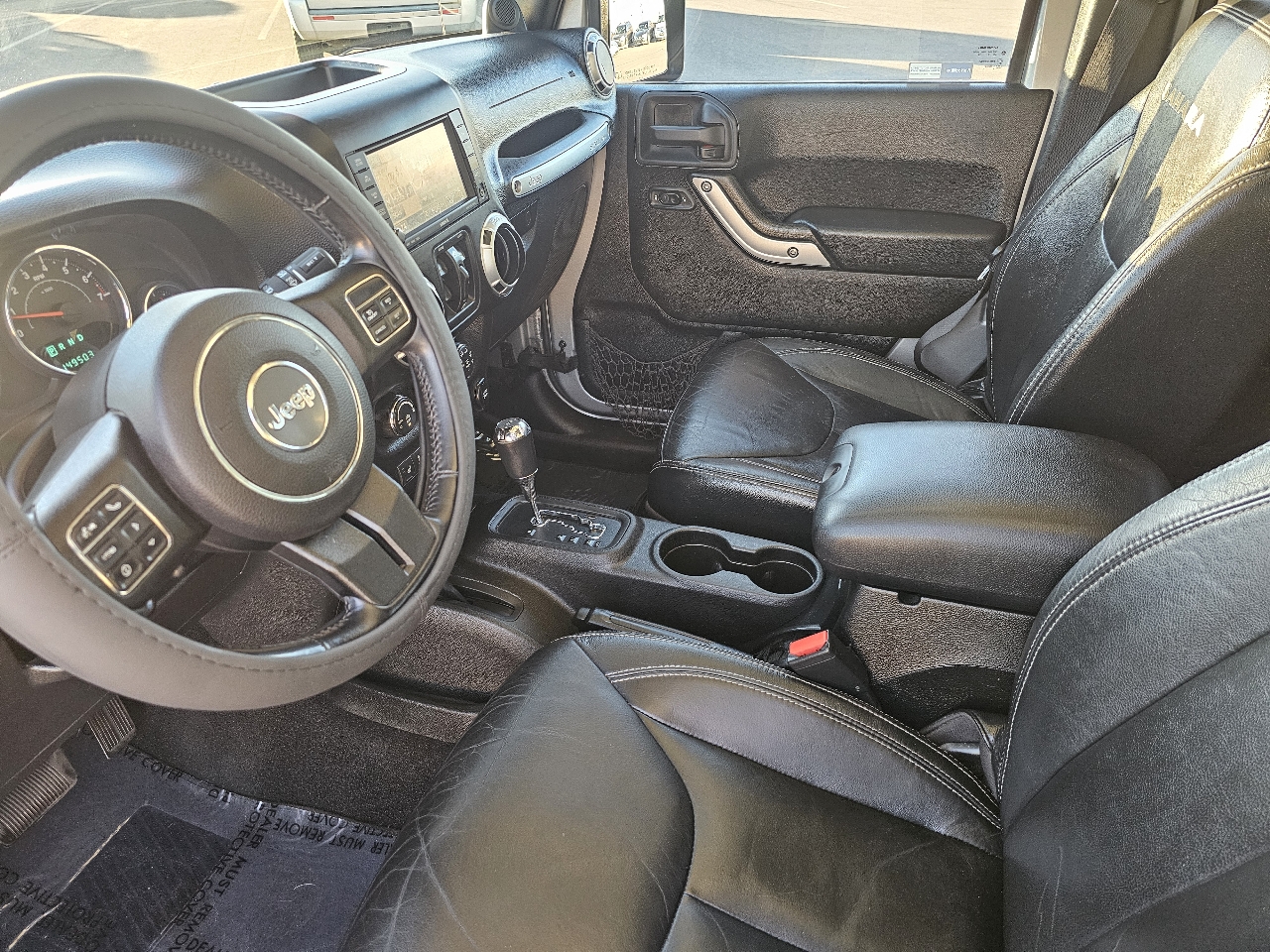 Jeep Wrangler Unlimited Sahara 4WD 2013