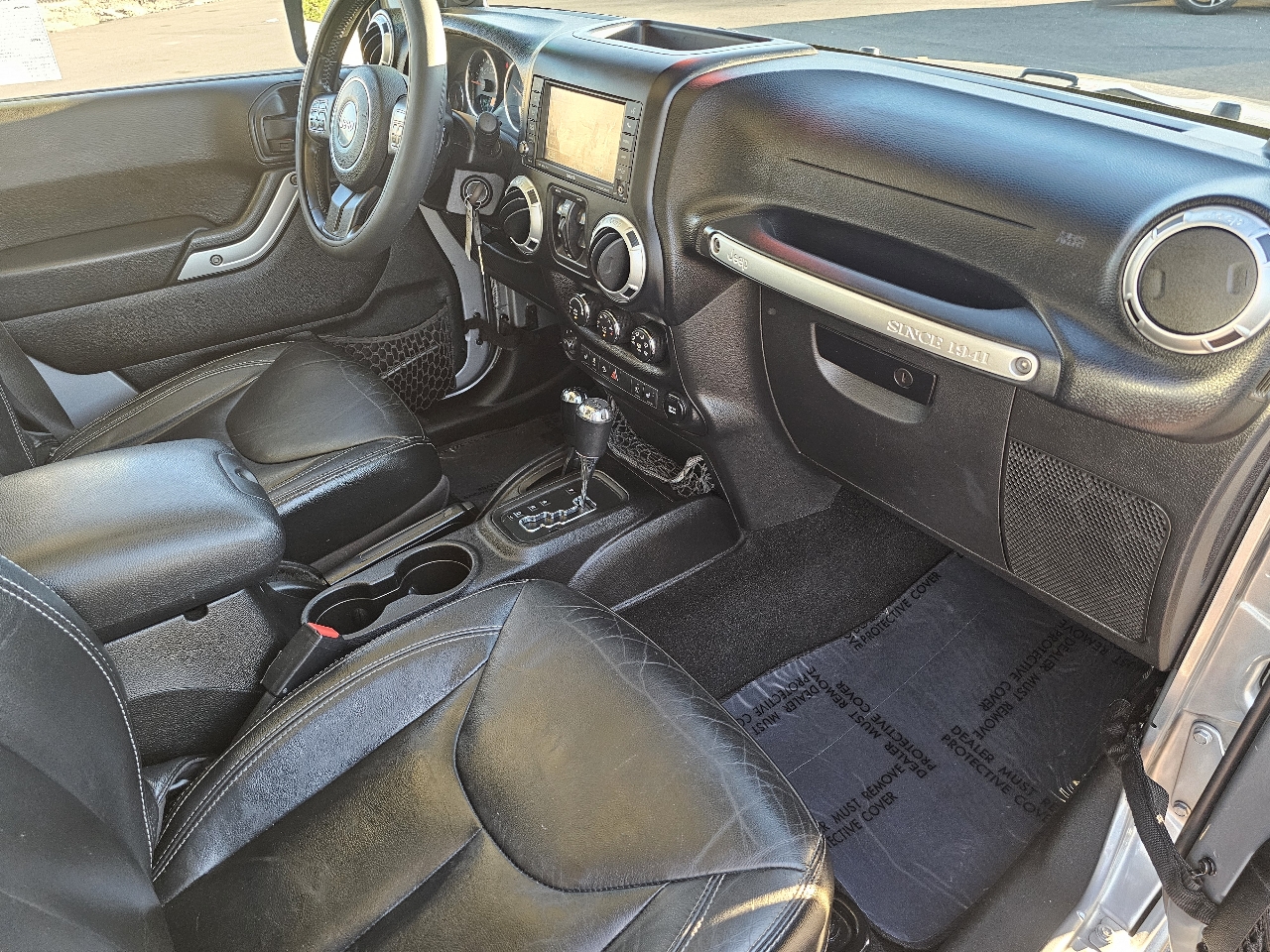 Jeep Wrangler Unlimited Sahara 4WD 2013