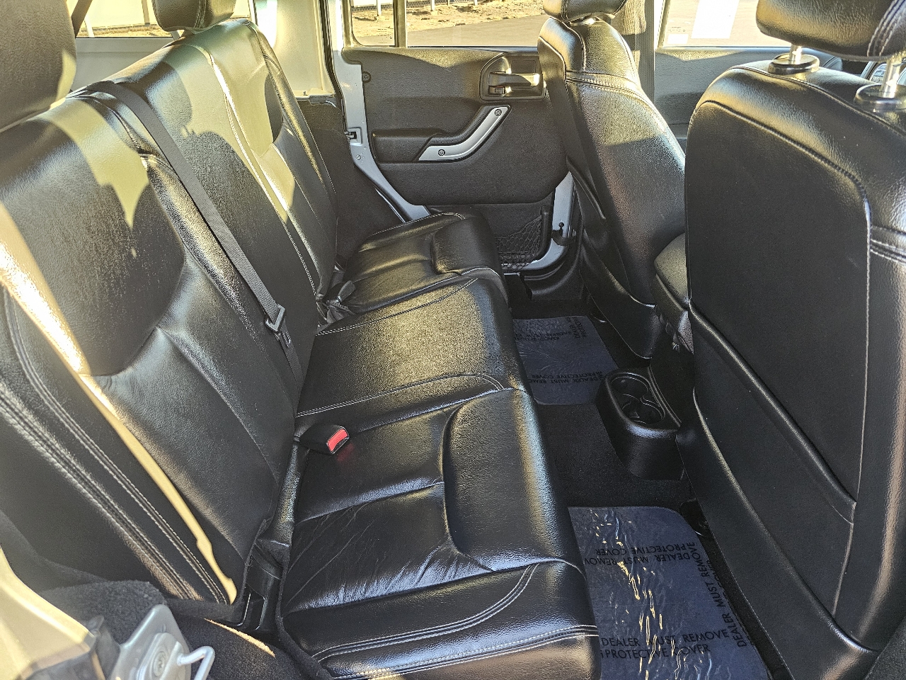 Jeep Wrangler Unlimited Sahara 4WD 2013