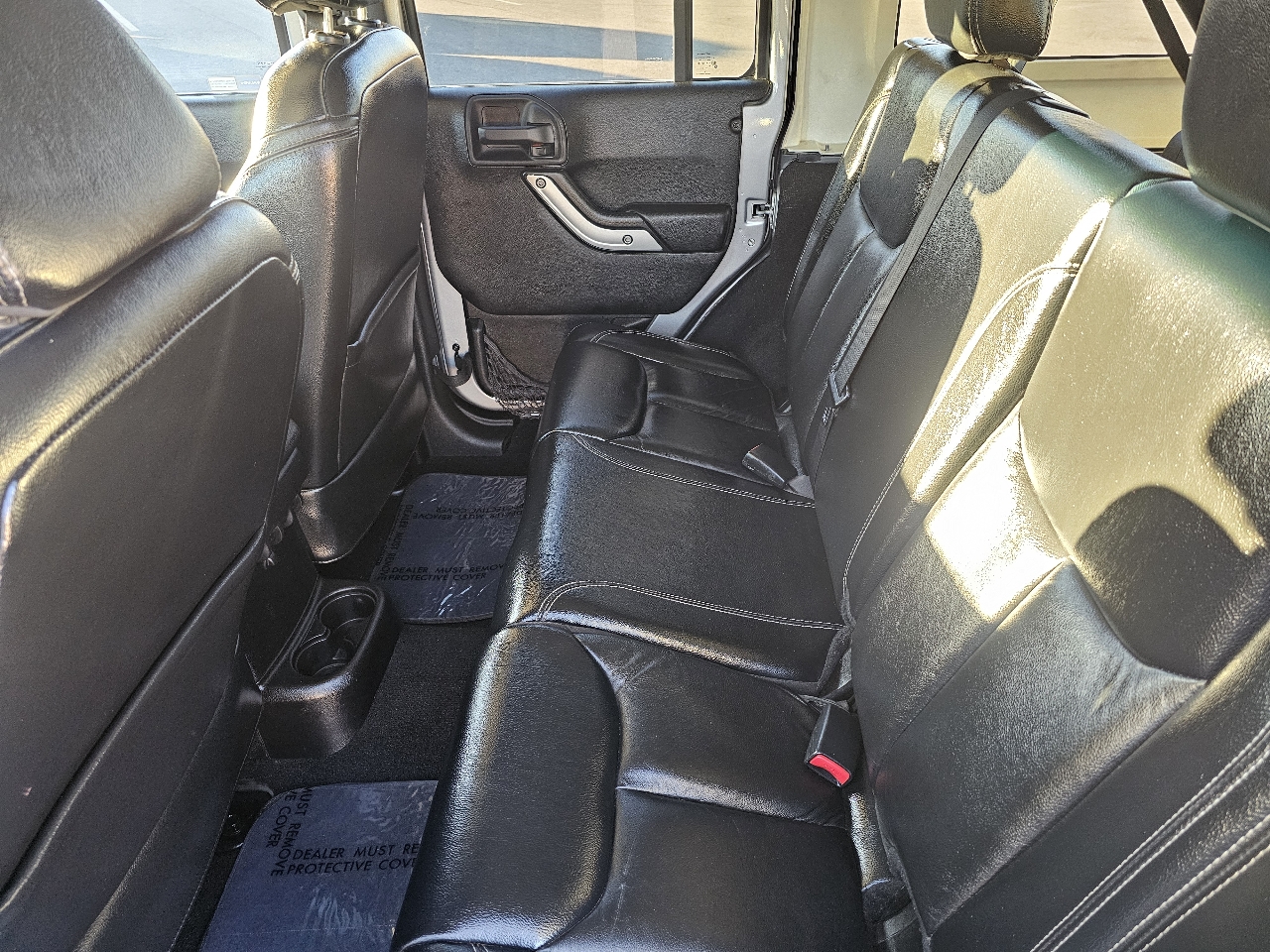 Jeep Wrangler Unlimited Sahara 4WD 2013