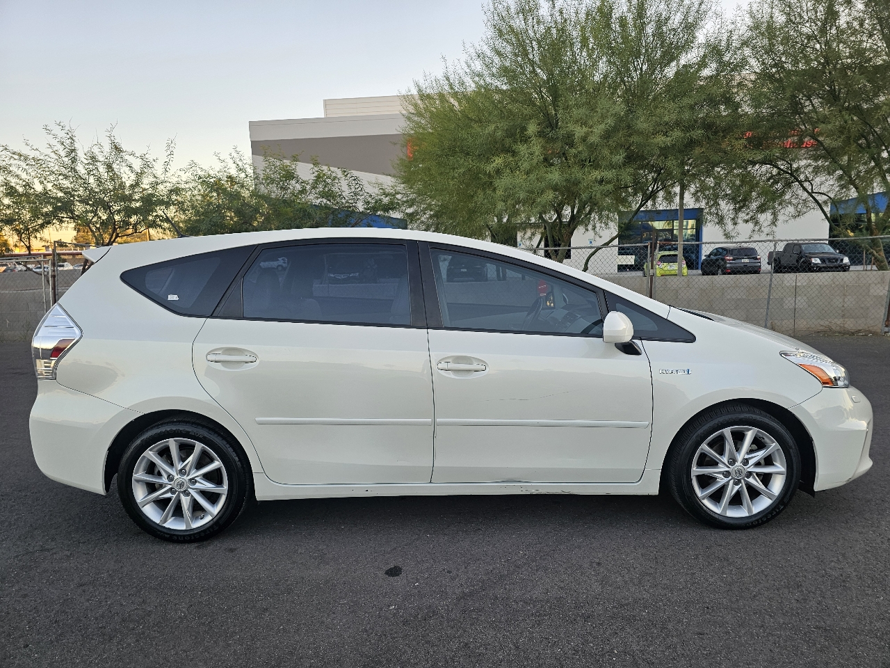 Toyota Prius V Three 2014