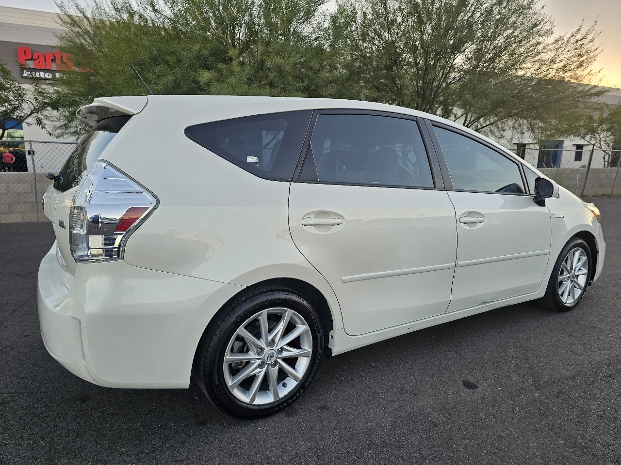 Toyota Prius V Three 2014