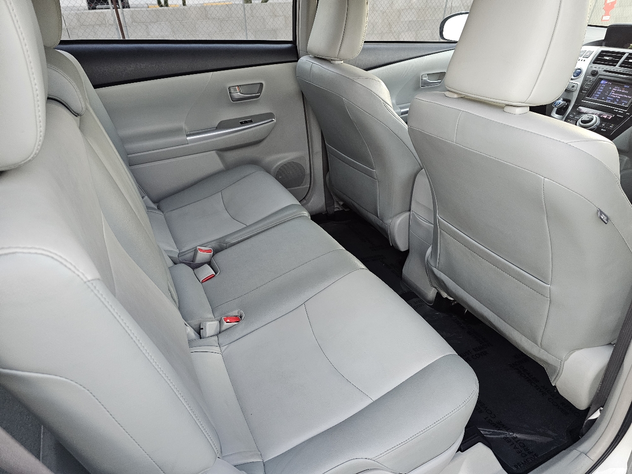 Toyota Prius V Three 2014