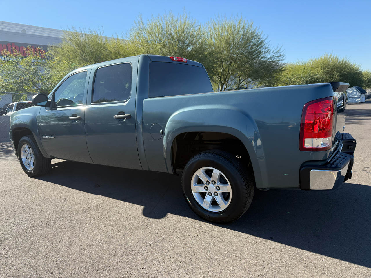 GMC Sierra 1500 2WD Crew Cab 147" SLE 2012