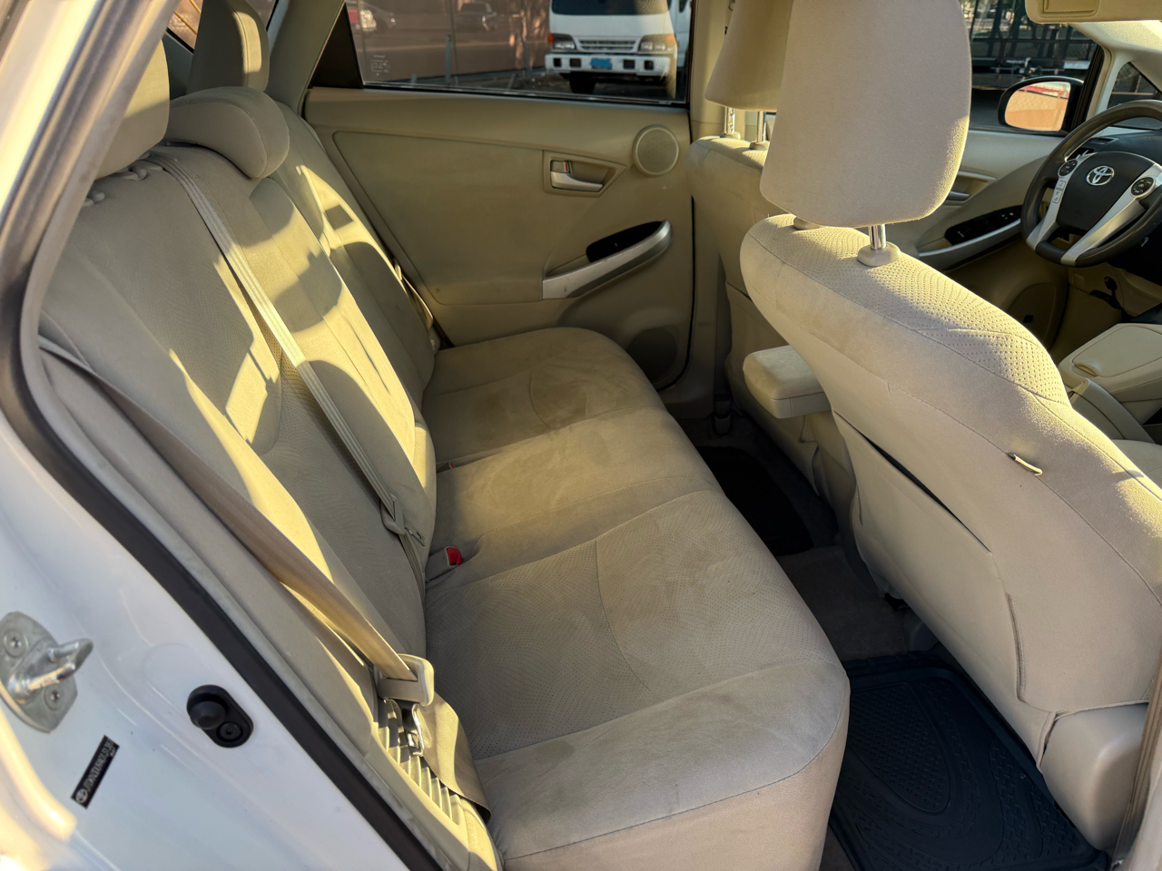 Toyota Prius Prius V 2010