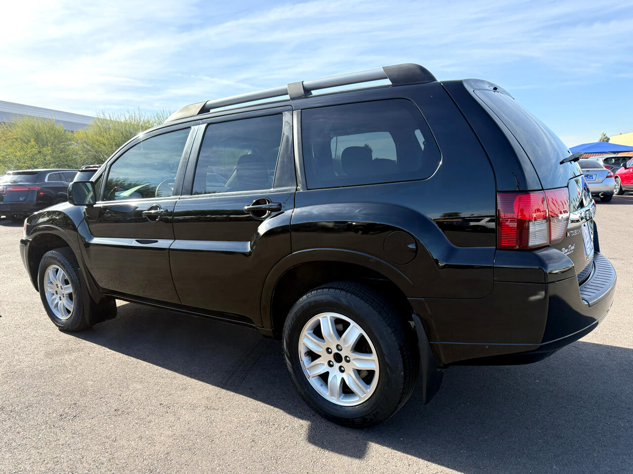 Mitsubishi Endeavor LS 2WD 2011