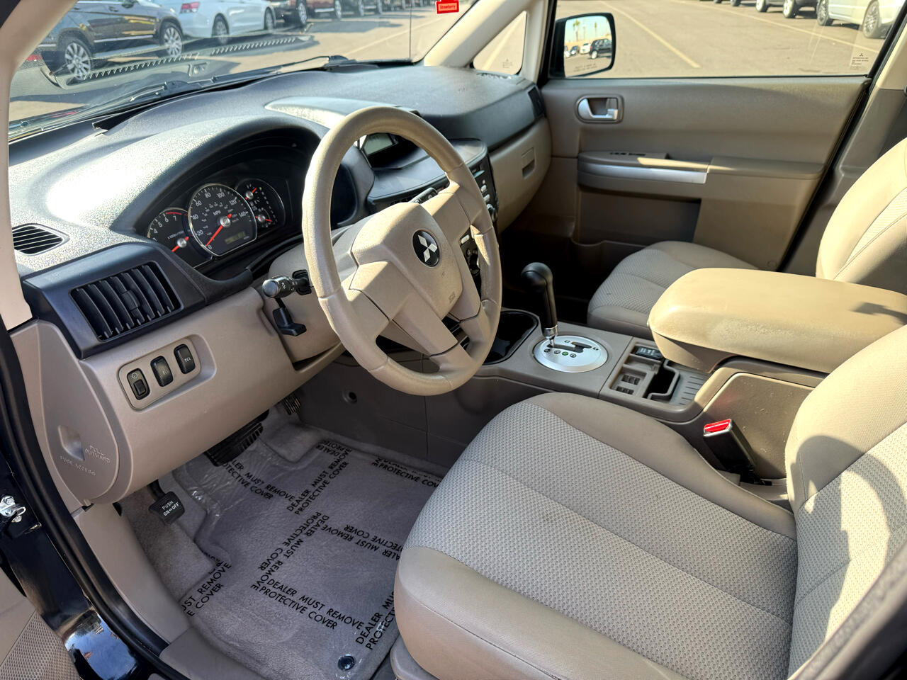 Mitsubishi Endeavor LS 2WD 2011