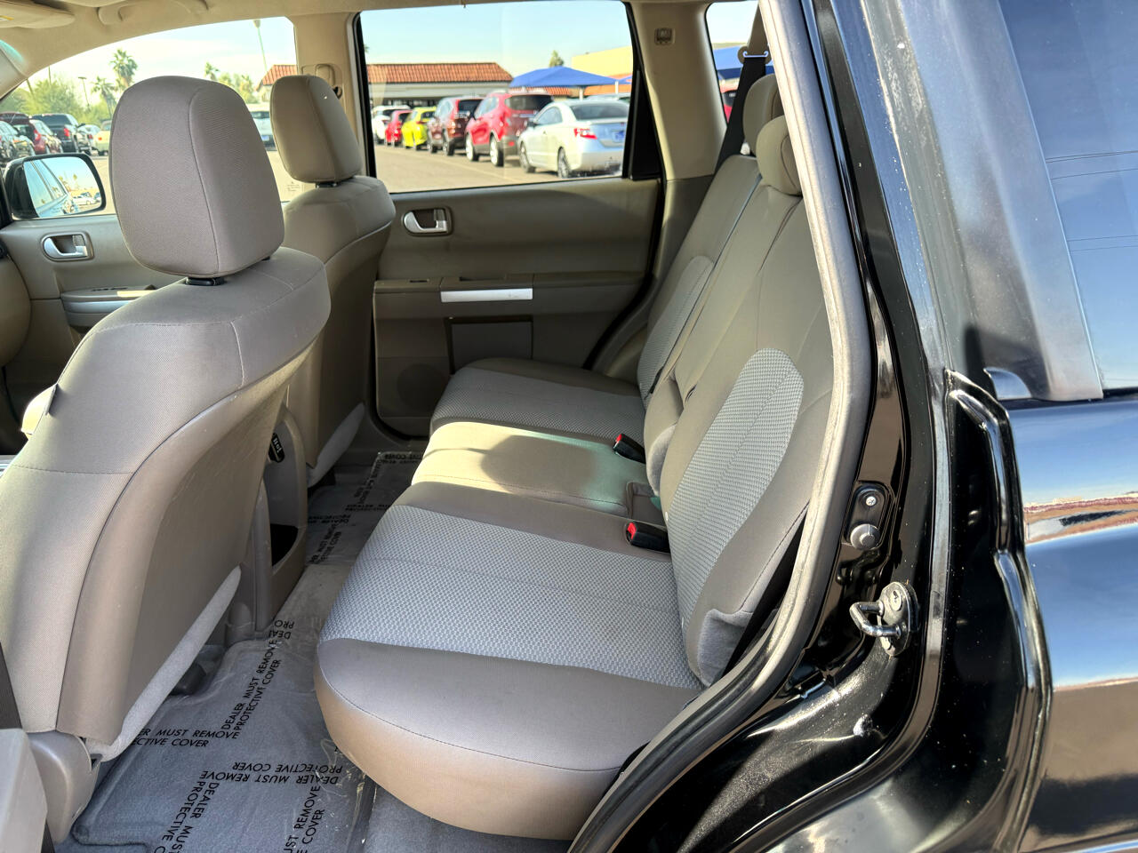 Mitsubishi Endeavor LS 2WD 2011