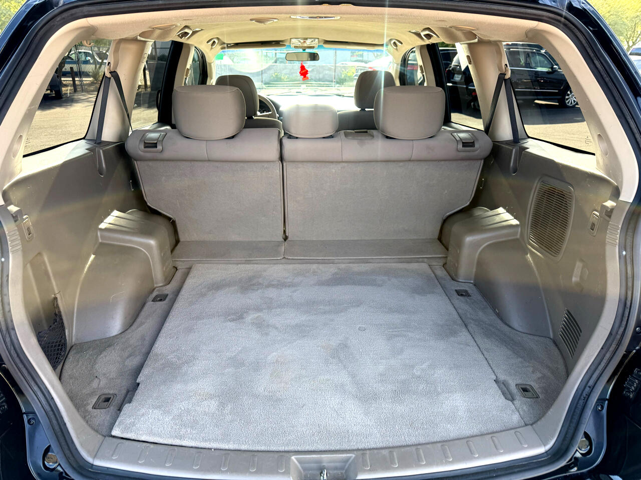 Mitsubishi Endeavor LS 2WD 2011