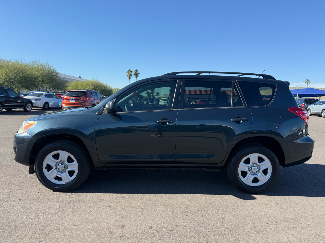 Toyota RAV4 Base I4 2WD 2012