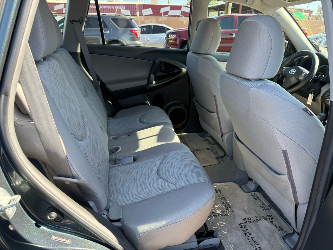 Toyota RAV4 Base I4 2WD 2012