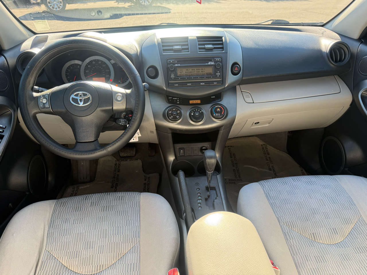 Toyota RAV4 Base I4 2WD 2012