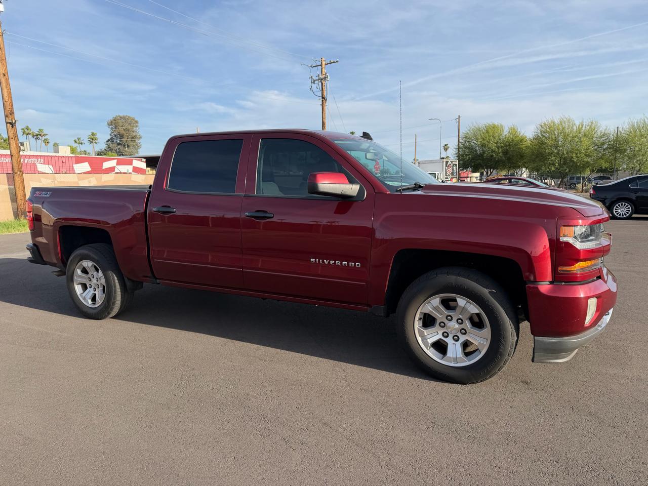 Chevrolet Silverado 1500 4WD Crew Cab 147" LT 2017