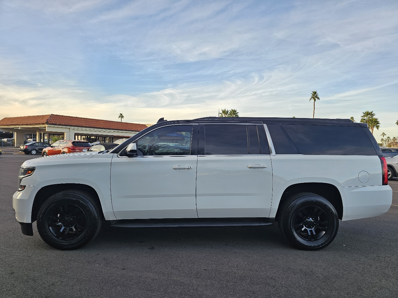 Chevrolet Suburban LT 2WD 2016