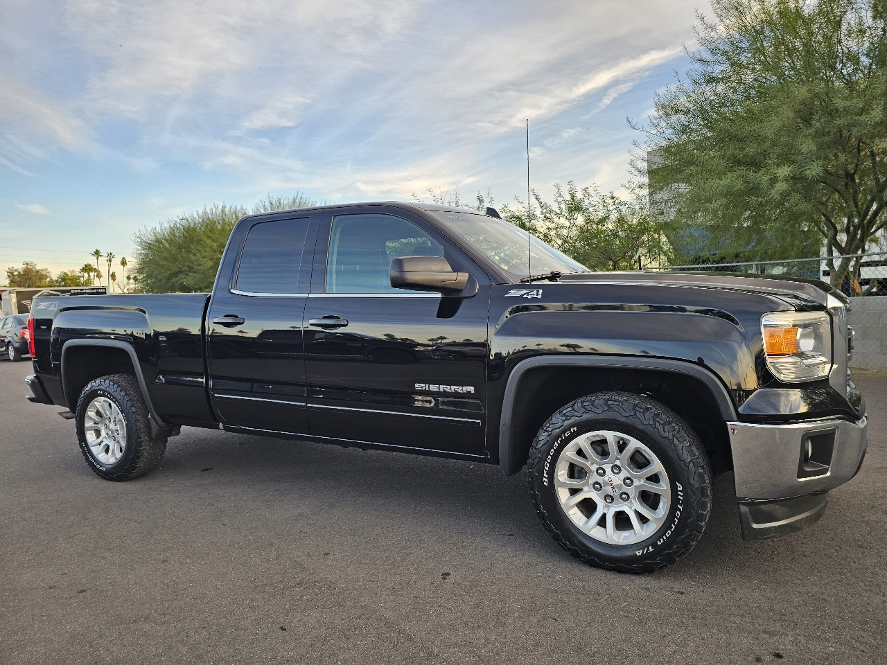 GMC Sierra 1500 SLE 4WD 2015