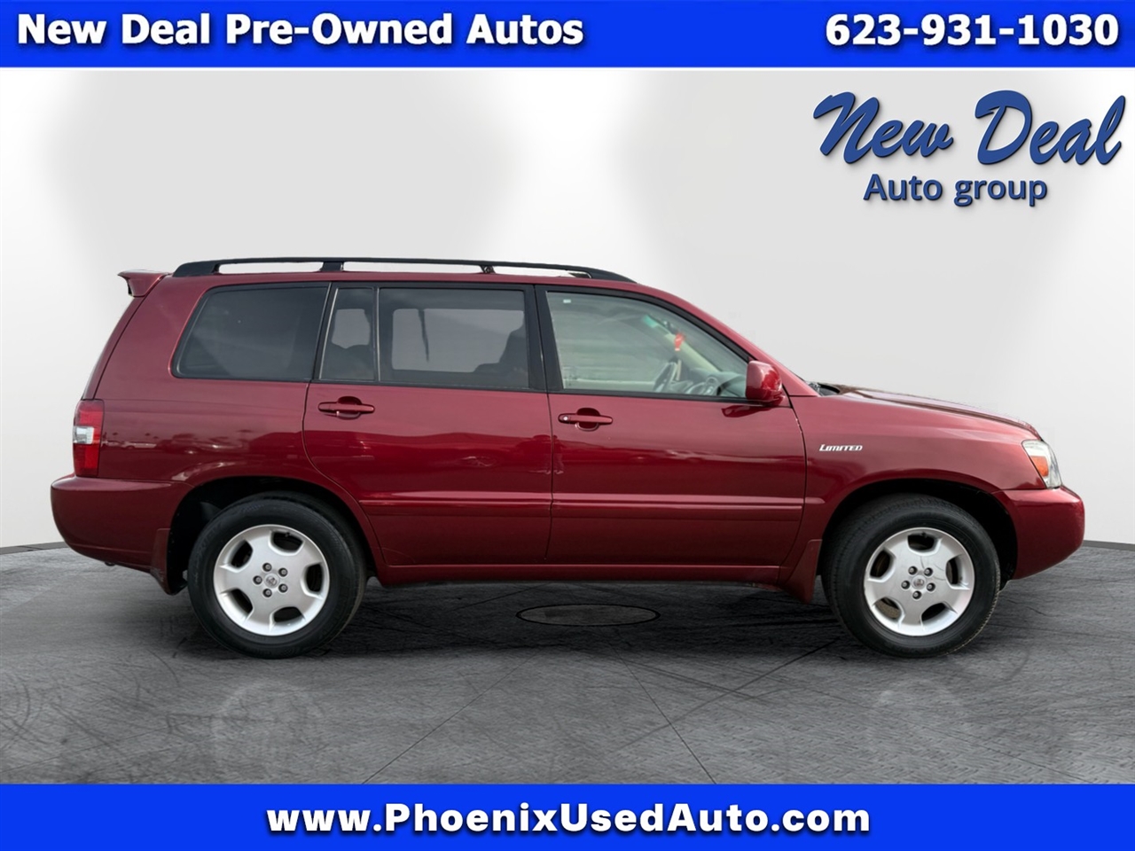 Toyota Highlander V6 2WD with 3rd-Row Seat 2005