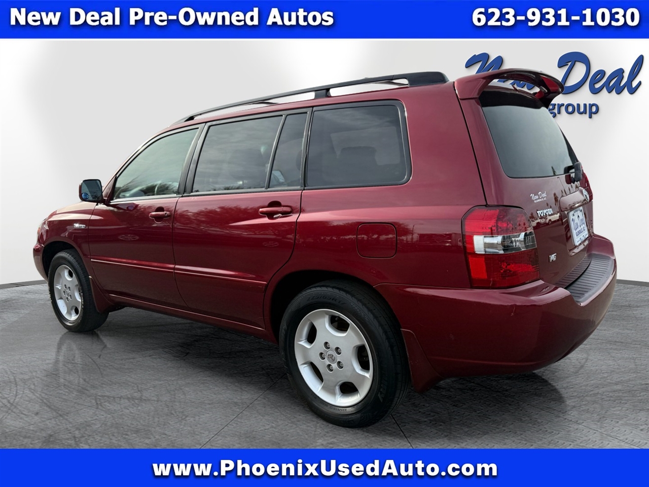 Toyota Highlander V6 2WD with 3rd-Row Seat 2005