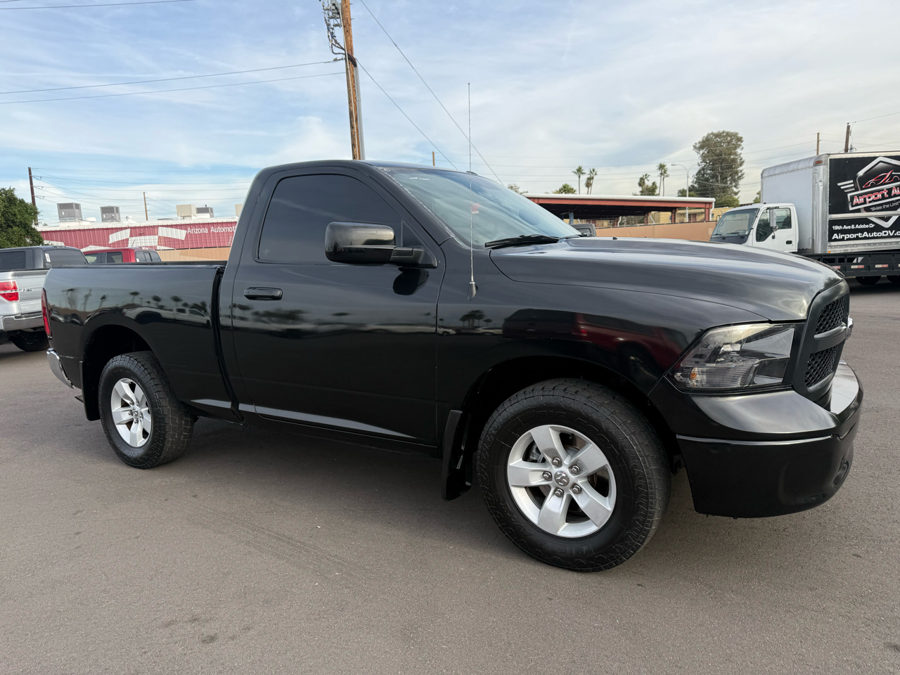 RAM 1500 2WD Reg Cab 120.5" Tradesman 2016