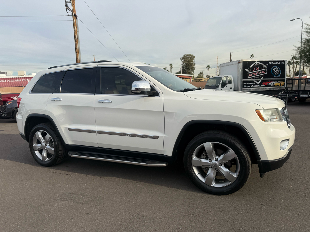 Jeep Grand Cherokee Overland 2WD 2012