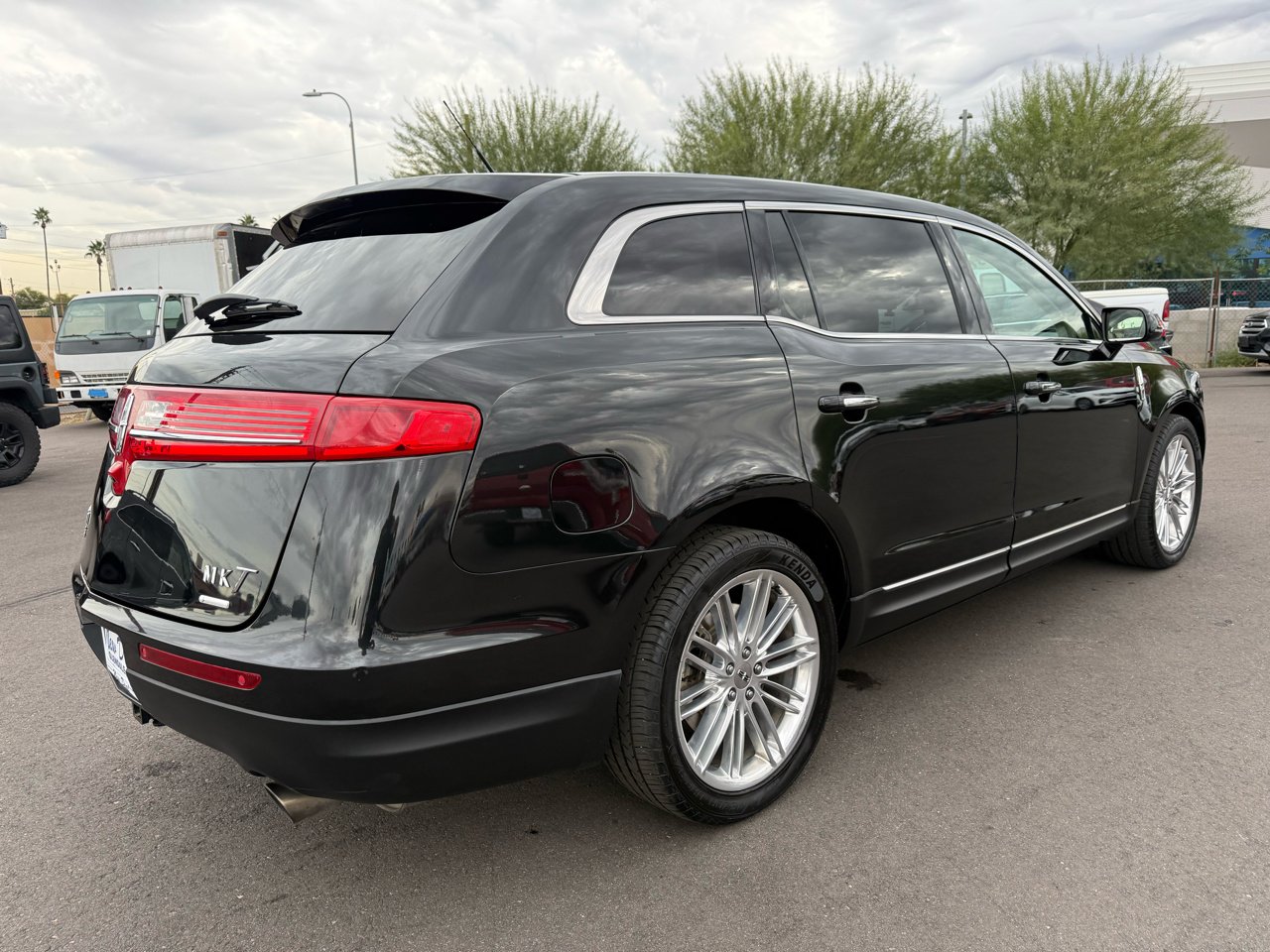 Lincoln MKT 3.5L with EcoBoost AWD 2015