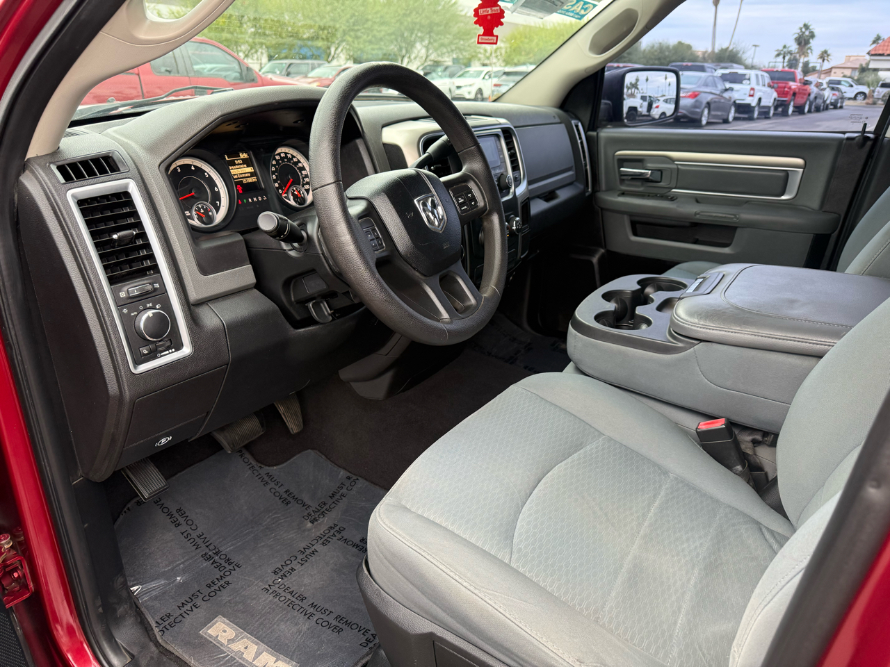 RAM 1500 4WD Quad Cab 140.5" SLT 2013