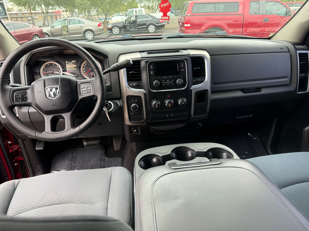 RAM 1500 4WD Quad Cab 140.5" SLT 2013