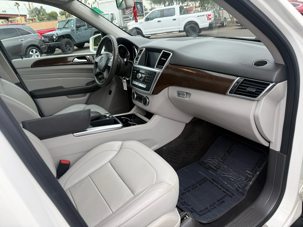 Mercedes-Benz M-Class ML350 4MATIC 2014