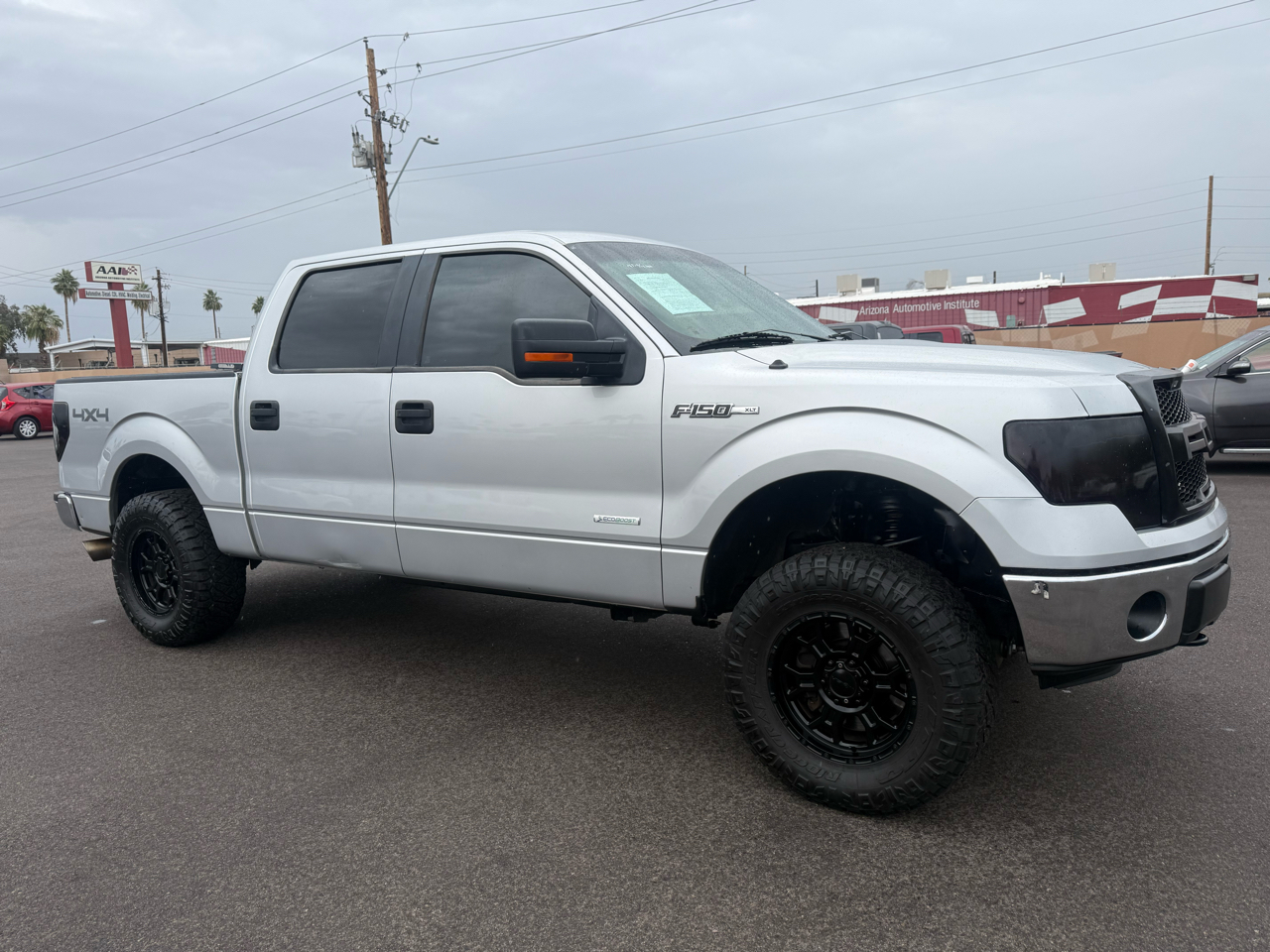 Ford F-150 4WD SuperCrew 139" XL 2011