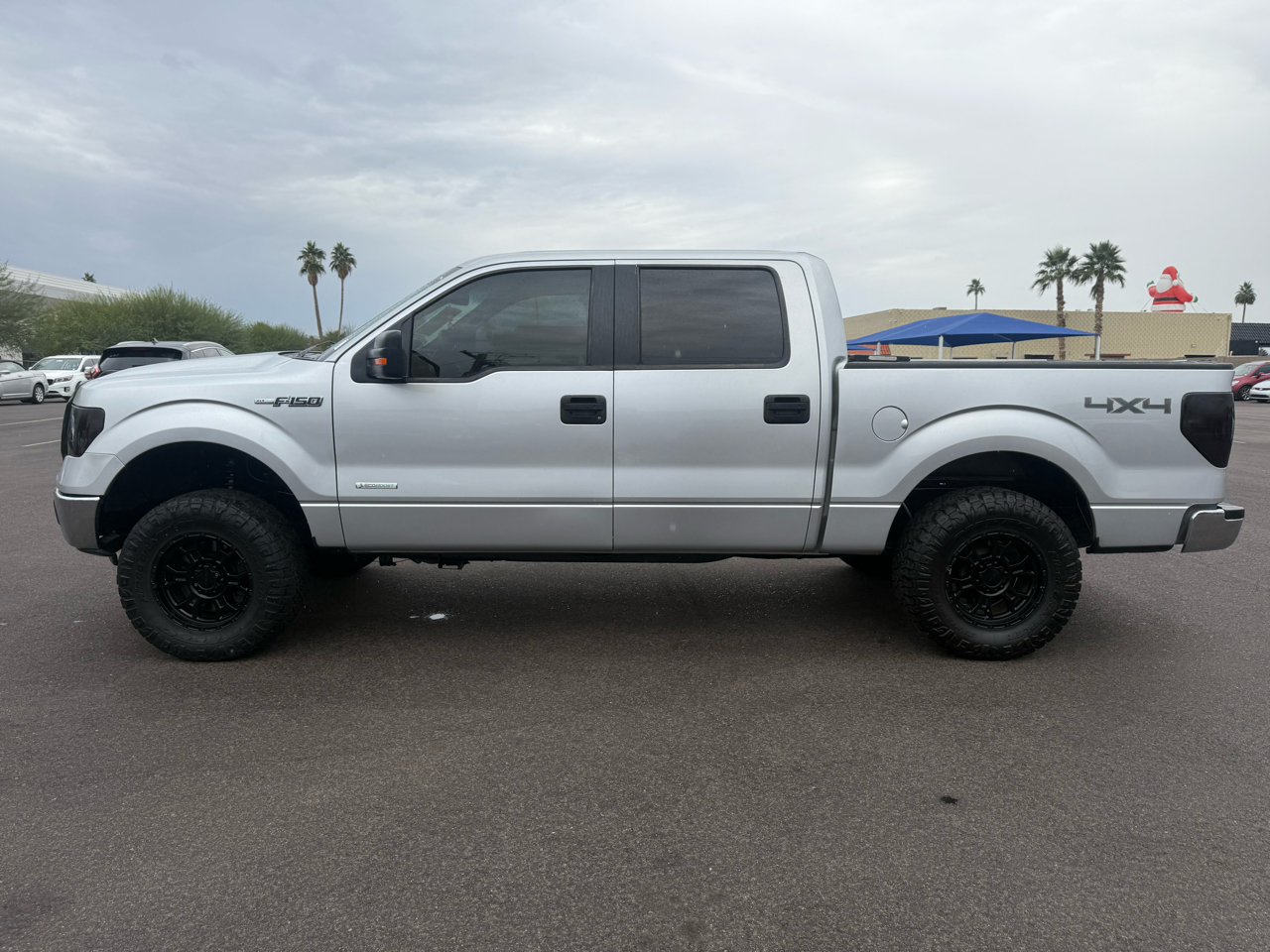 Ford F-150 4WD SuperCrew 139" XL 2011