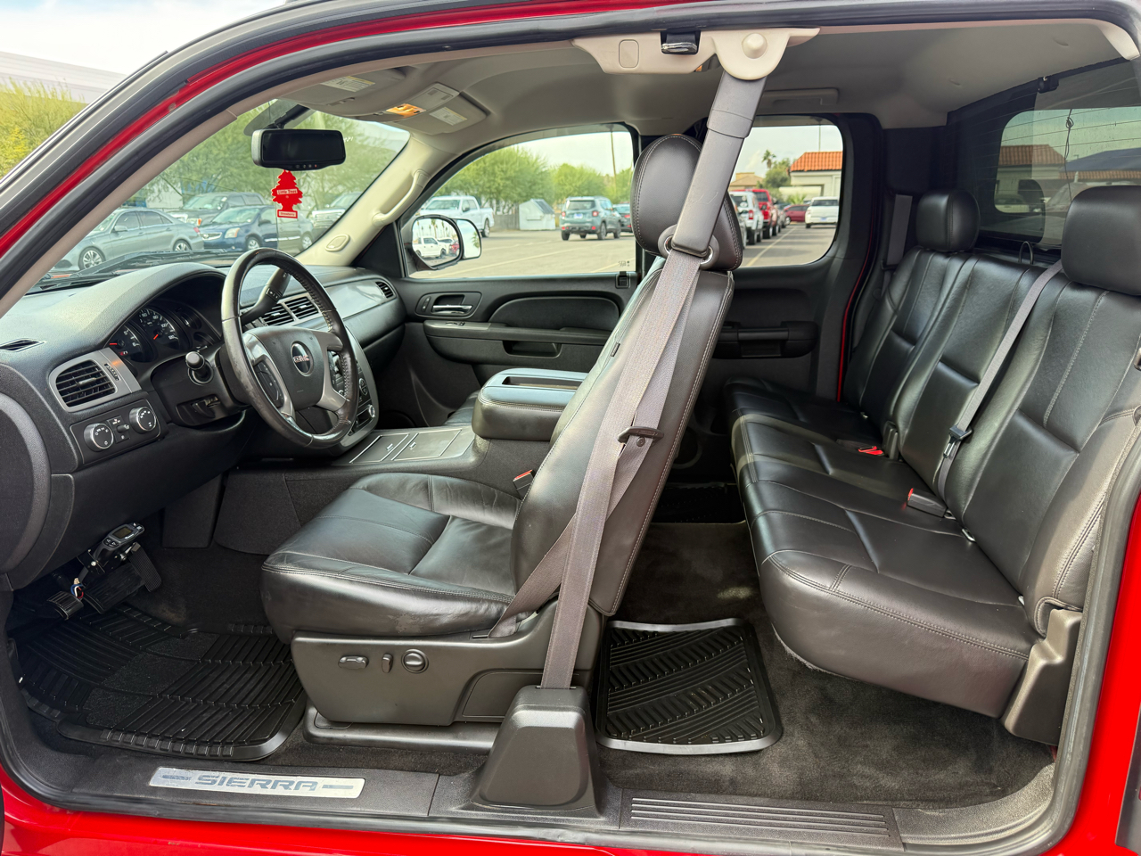 GMC Sierra 1500 4WD Ext Cab 143.5" SLT 2011