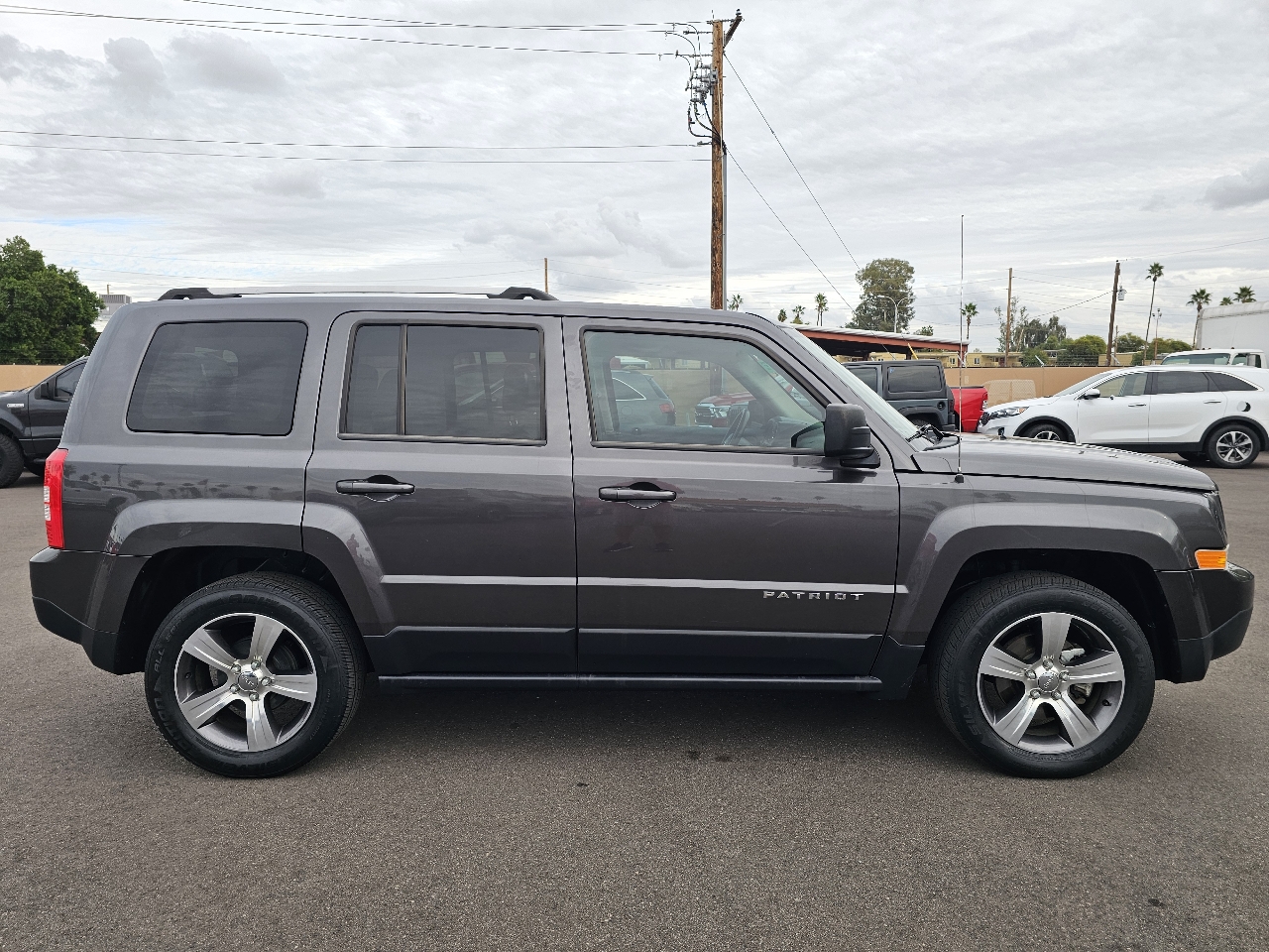 Jeep Patriot Latitude 2WD 2016