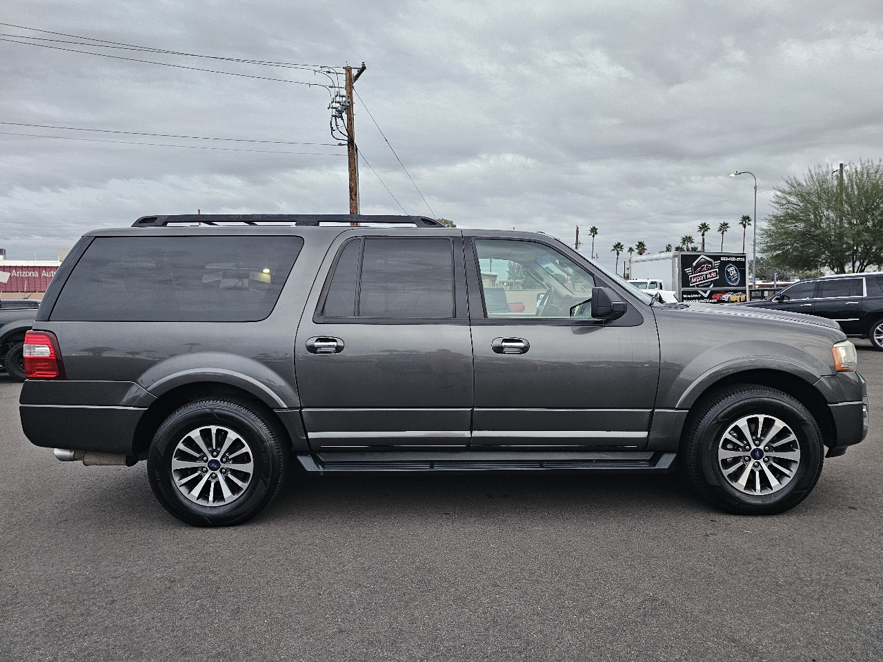 Ford Expedition EL XLT 4WD 2017