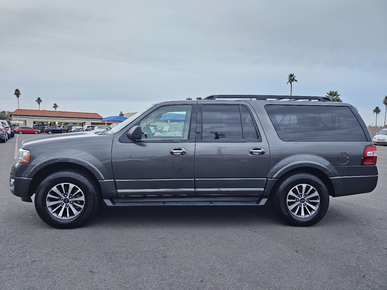 Ford Expedition EL XLT 4WD 2017