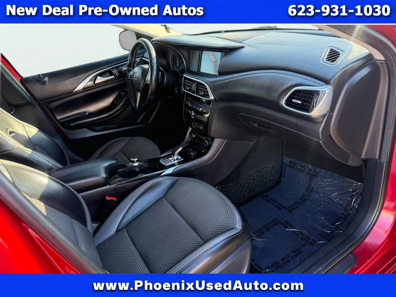 Infiniti QX30 PURE 2019