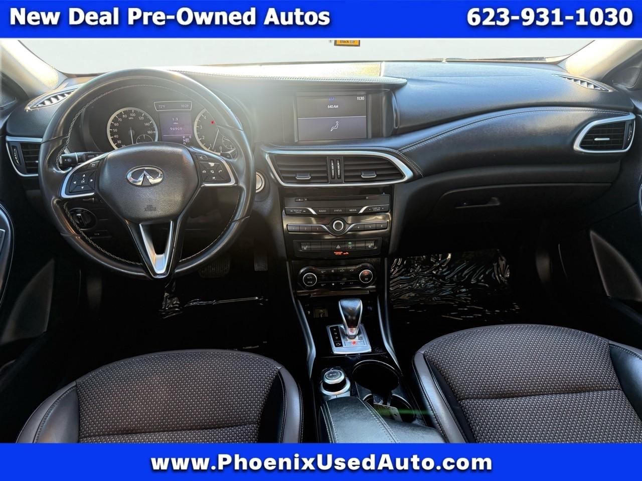 Infiniti QX30 PURE 2019