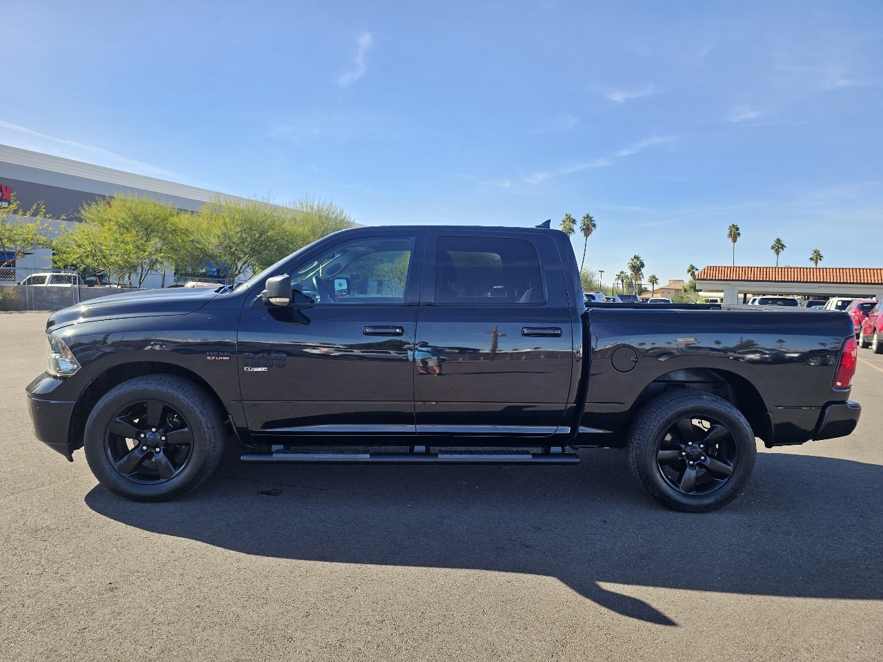 RAM 1500 Classic Tradesman Crew Cab SWB 2WD 2019