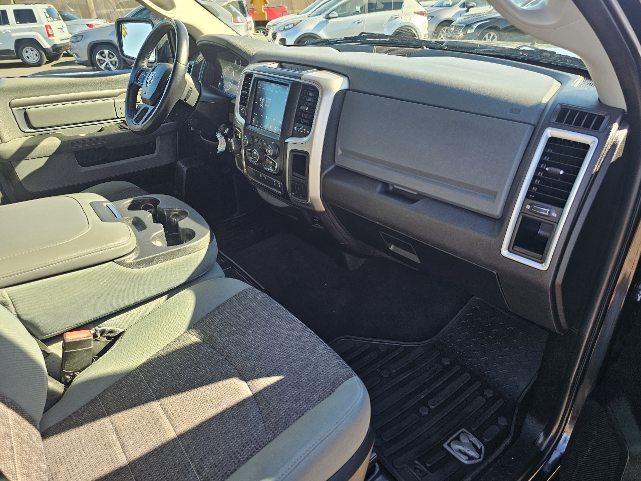 RAM 1500 Classic Tradesman Crew Cab SWB 2WD 2019