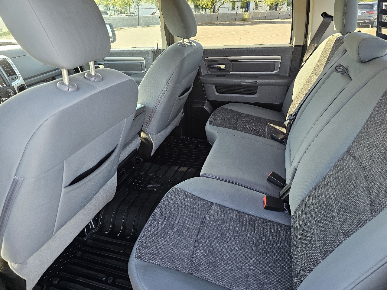 RAM 1500 Classic Tradesman Crew Cab SWB 2WD 2019