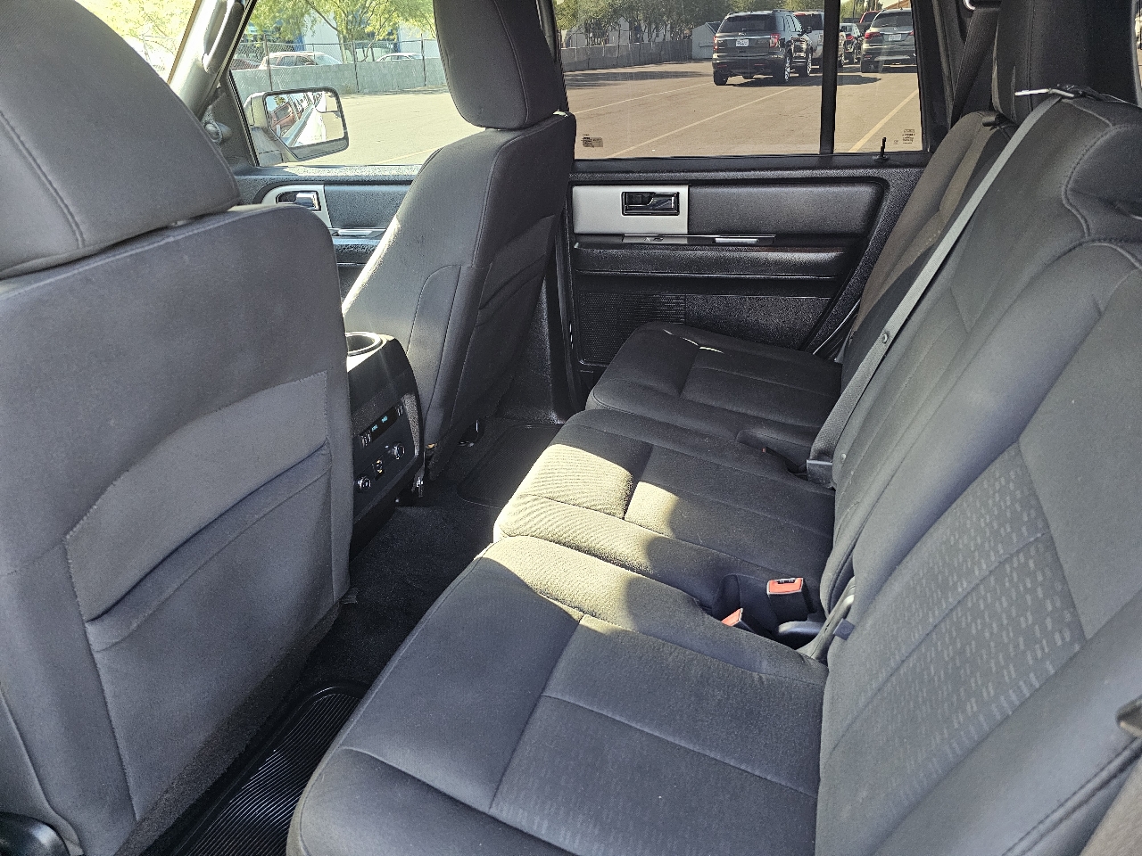 Ford Expedition XLT 2WD 2016