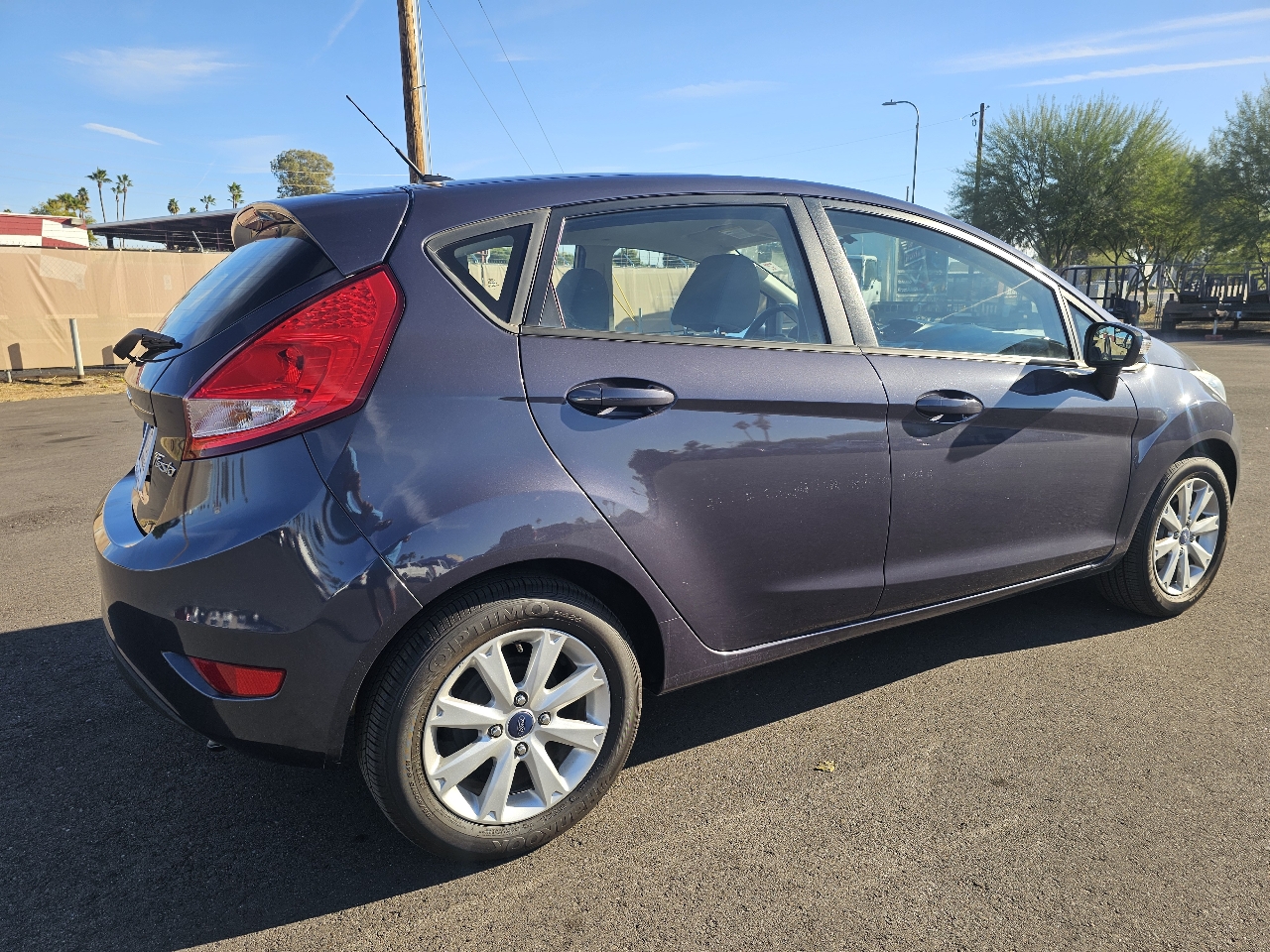 Ford Fiesta SE Hatchback 2013