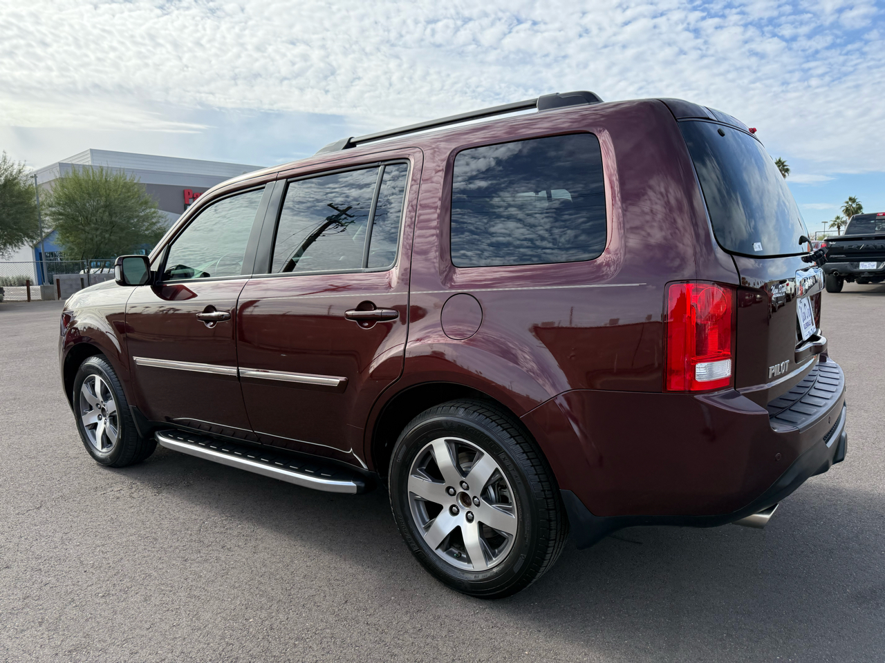 Honda Pilot Touring 2WD 5-Spd AT with DVD 2012