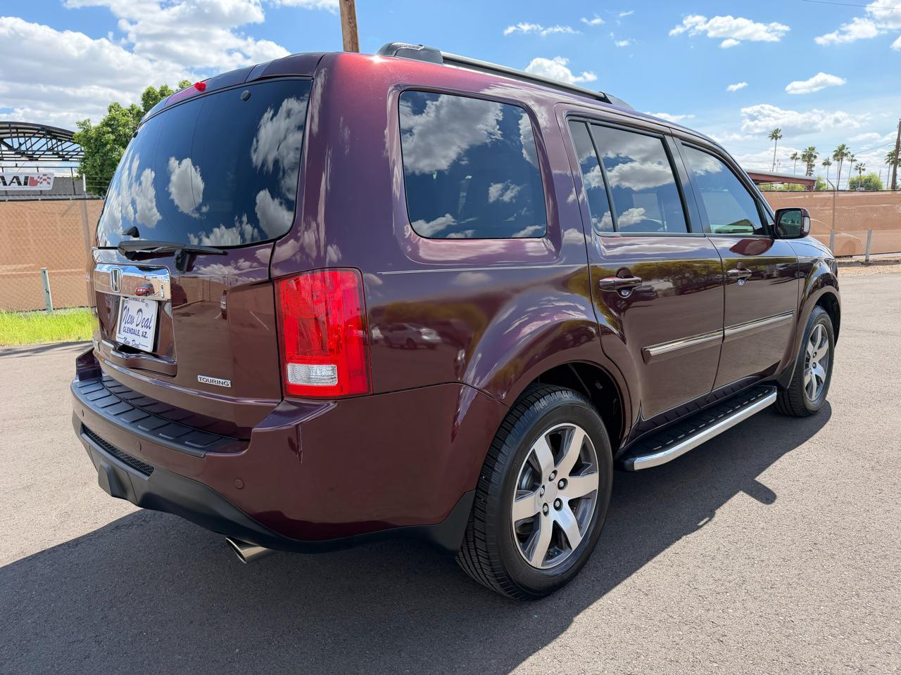 Honda Pilot Touring 2WD 5-Spd AT with DVD 2012