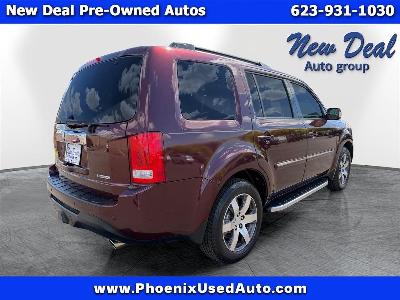 Honda Pilot Touring 2WD 5-Spd AT with DVD 2012