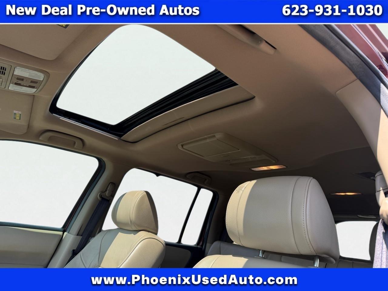 Honda Pilot Touring 2WD 5-Spd AT with DVD 2012