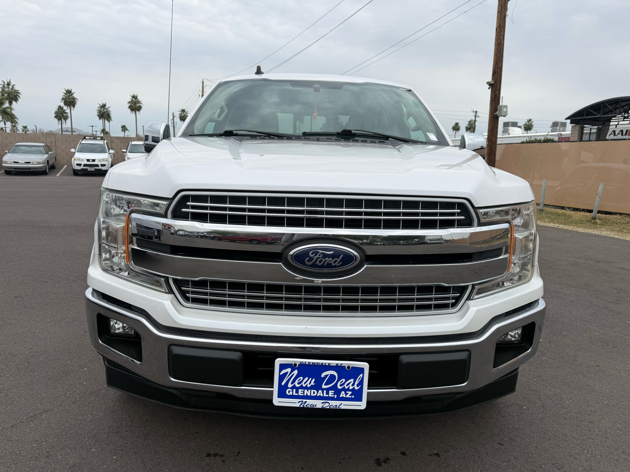 Ford F-150 2WD SuperCrew 145" Lariat 2019