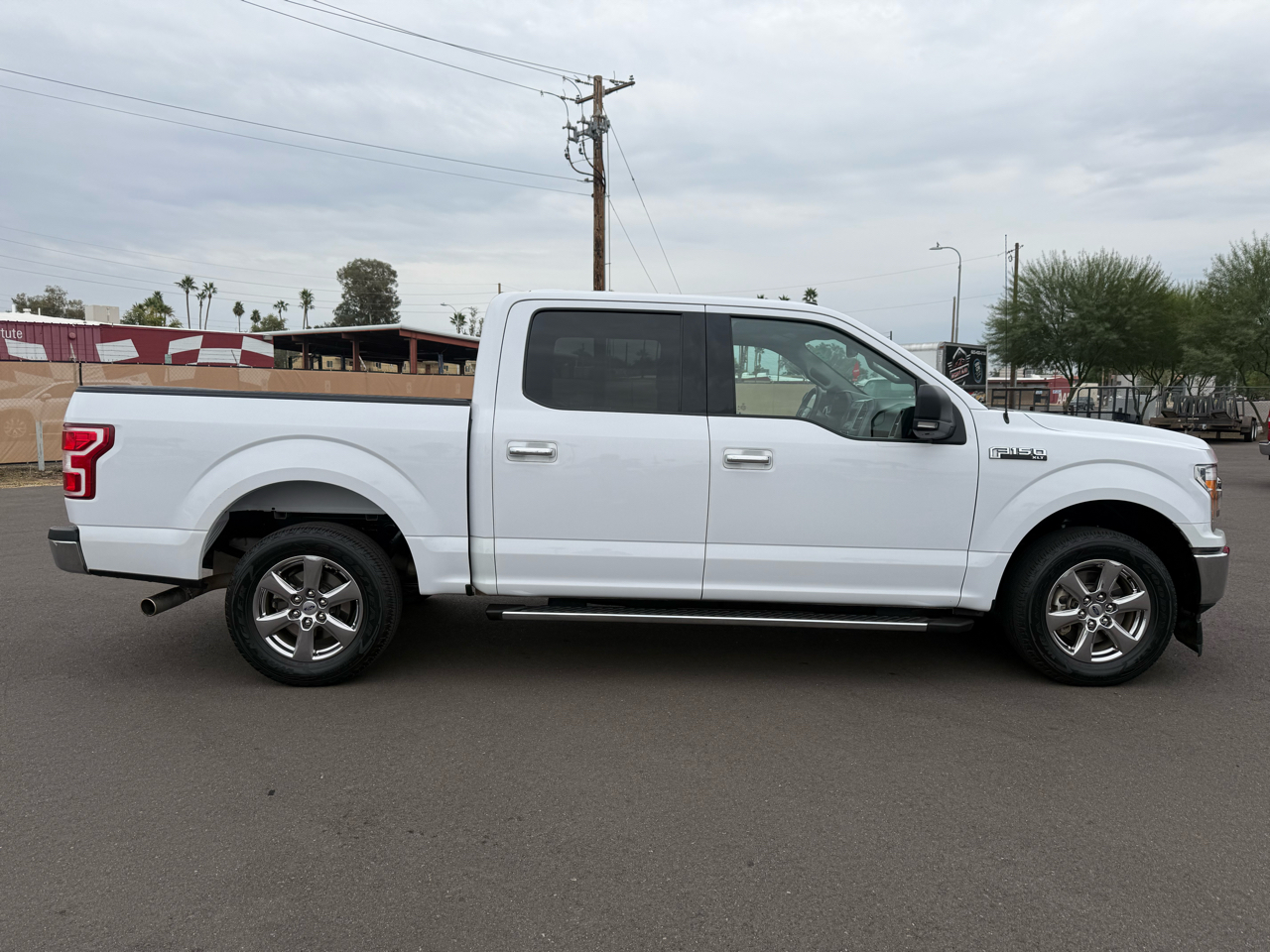 Ford F-150 2WD SuperCrew 139" XLT 2018