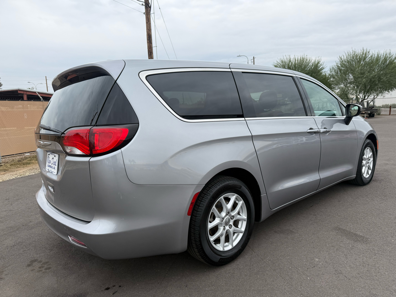 Chrysler Pacifica Touring 2017
