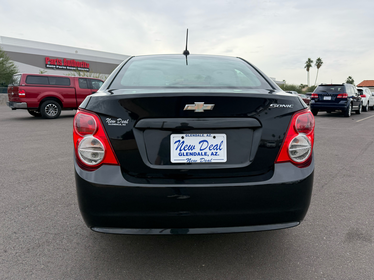 Chevrolet Sonic LS Manual Sedan 2015
