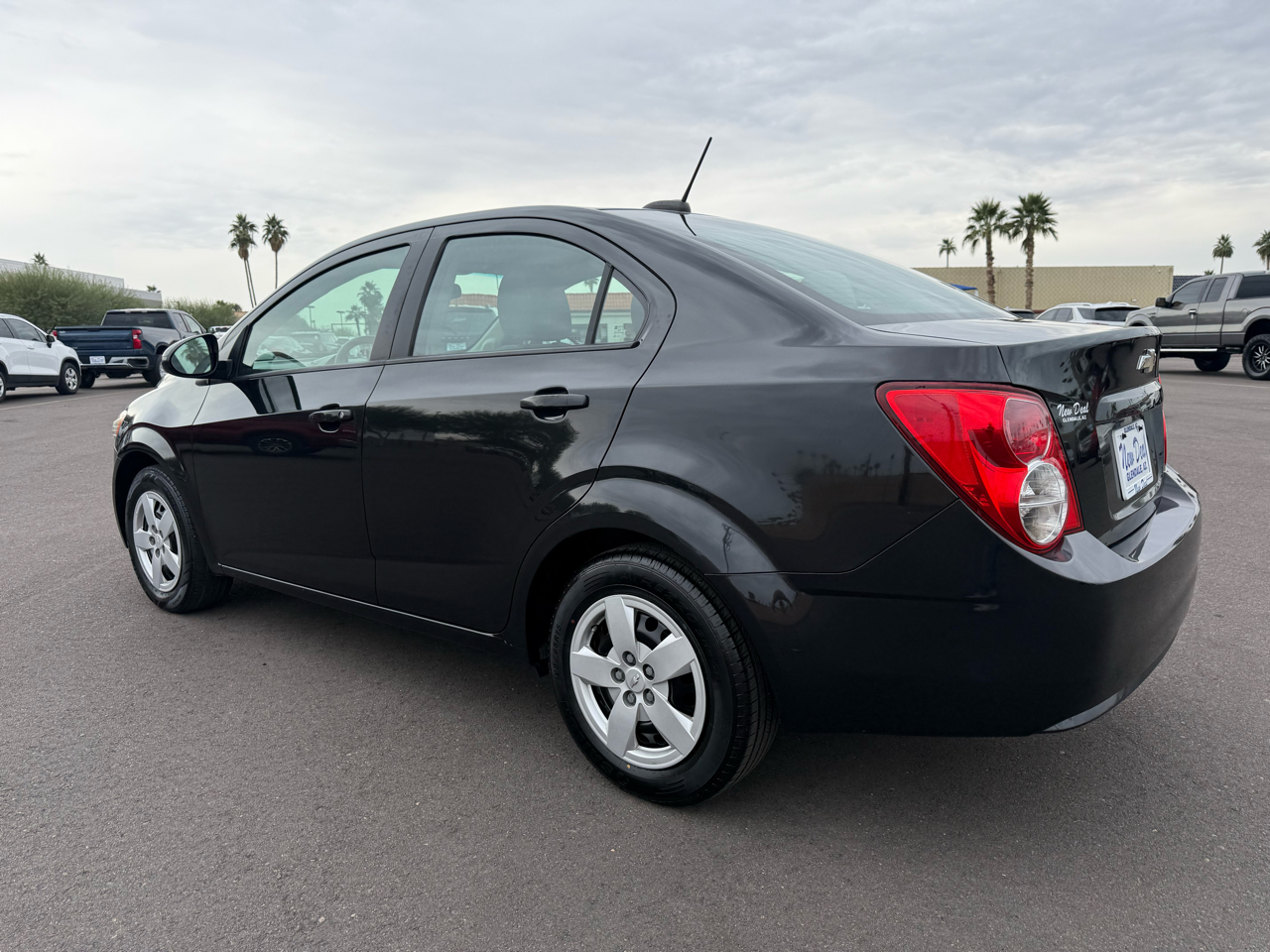 Chevrolet Sonic LS Manual Sedan 2015