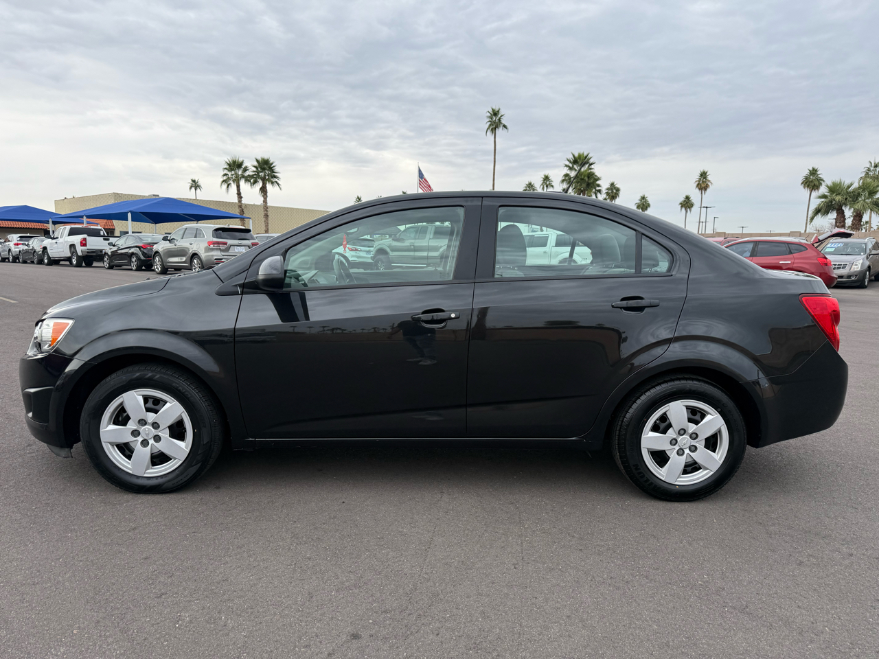 Chevrolet Sonic LS Manual Sedan 2015